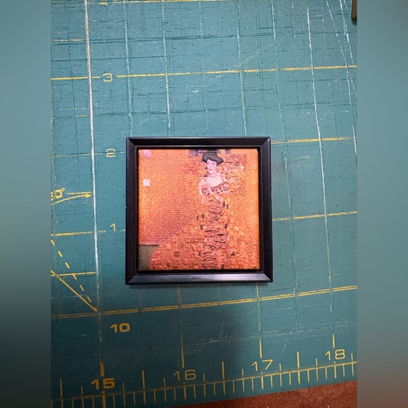 Mini Brands Masterpieces - Set of 4 with 2 accessories - Picture 4 of 10